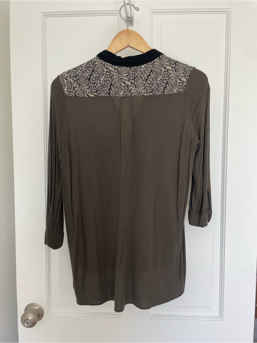 Mango olive patterned top - Picture 4 of 5